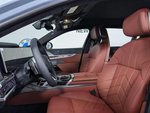 Brooklyn Grey Metallic 2026 BMW 760 760i xDrive