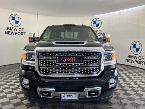 Onyx Black 2019 GMC Sierra 2500 Denali