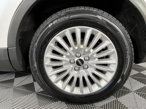 2019 Lincoln Nautilus Standard