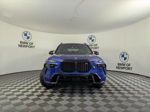 2025 BMW X7 M60i