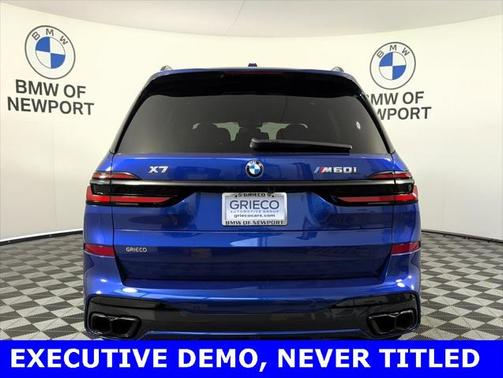 2025 BMW X7 M60i