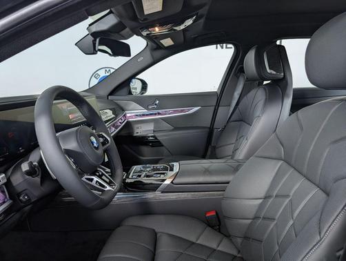 2026 BMW 760 760i xDrive