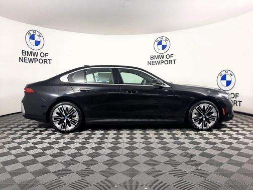 2025 BMW i5 xDrive40