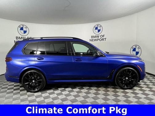 2024 BMW X7 M60i