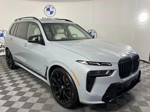 2024 BMW X7 M60i