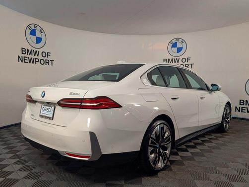 2026 BMW 530 i xDrive