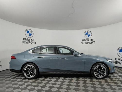 2026 BMW 530 i xDrive