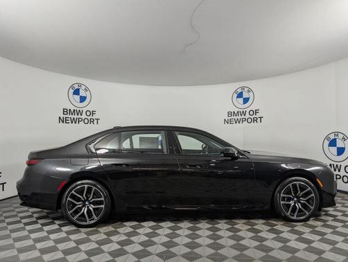 Black Sapphire Metallic 2026 BMW 740 i xDrive