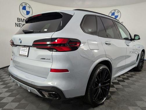 Brooklyn Grey Metallic 2026 BMW X5 xDrive40i