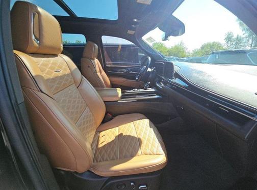 2022 Cadillac Escalade ESV Premium Luxury