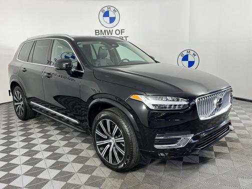 2025 Volvo XC90 B5 Core