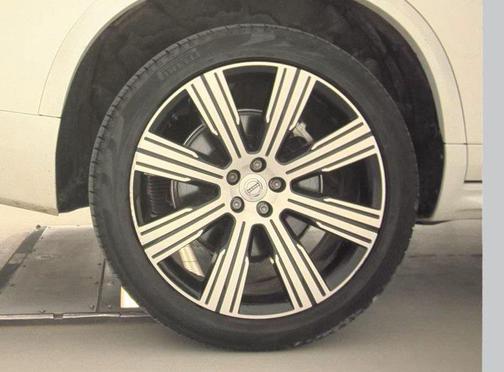 2021 Volvo XC90 Recharge Plug-In Hybrid T8 Inscription 7 Passenger