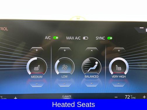 Alpine White 2023 BMW 330 330i xDrive