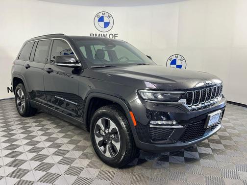 Diamond Black Crystal Pearlcoat 2024 Jeep Grand Cherokee 4xe Base