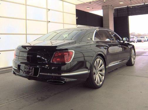 Beluga 2021 Bentley Flying Spur W12