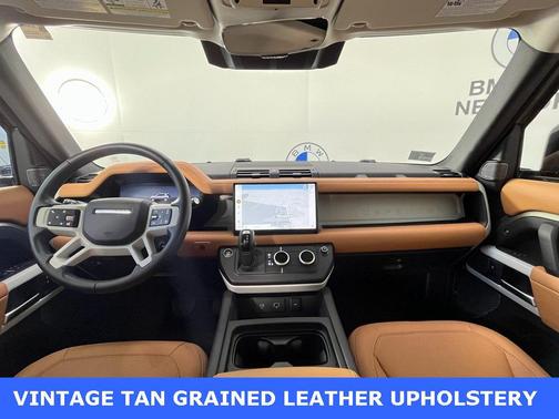 2024 Land Rover Defender SE
