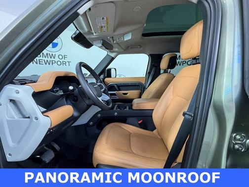 2024 Land Rover Defender SE