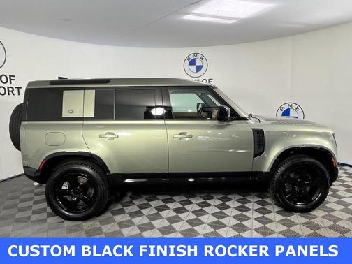 2024 Land Rover Defender SE