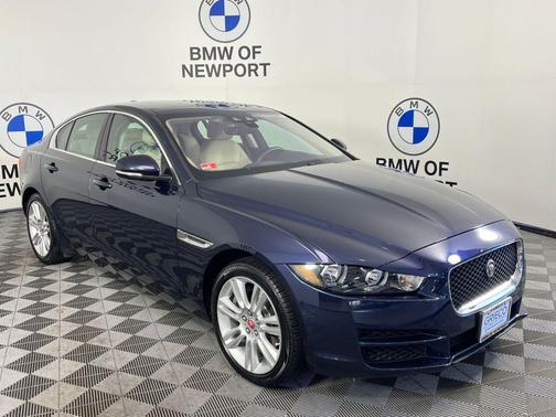 Loire Blue Metallic 2019 Jaguar XE 25t Premium