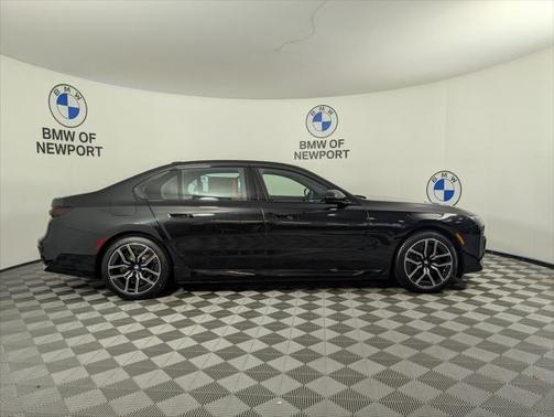 2025 BMW i7 xDrive60