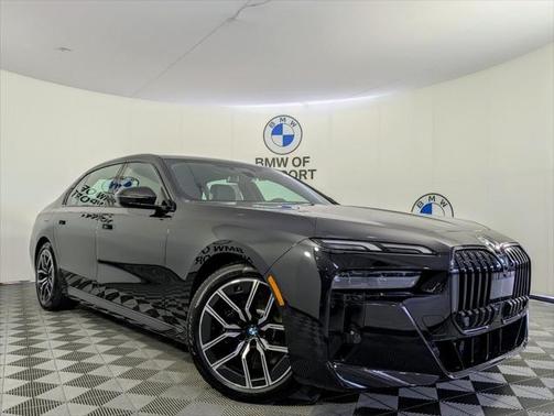 2025 BMW 740 i xDrive
