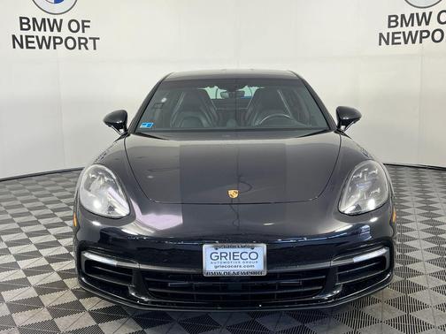 Jet Black Metallic 2020 Porsche Panamera 4