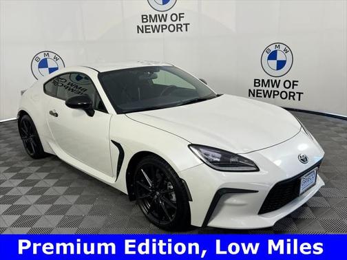 2024 Toyota GR86 Premium