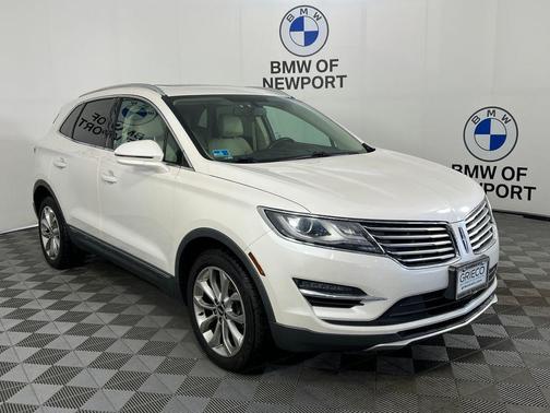 White Platinum Clearcoat Metallic 2018 Lincoln MKC Select
