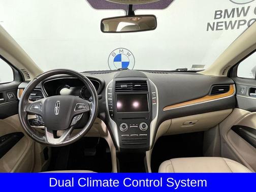 White Platinum Clearcoat Metallic 2018 Lincoln MKC Select