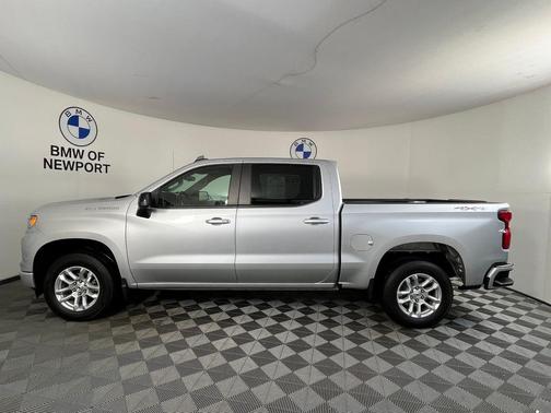 Silver Ice Metallic 2022 Chevrolet Silverado 1500 RST