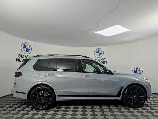 2026 BMW X7 M60i