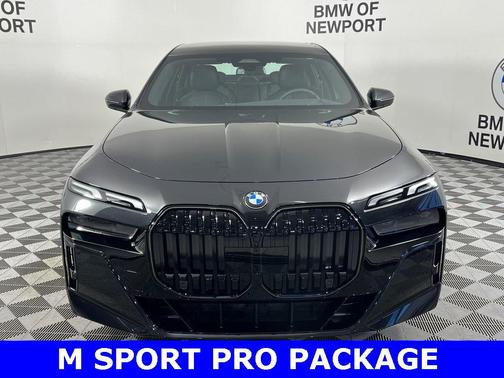 2025 BMW 760 760i xDrive