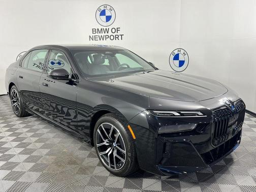 2025 BMW 760 760i xDrive