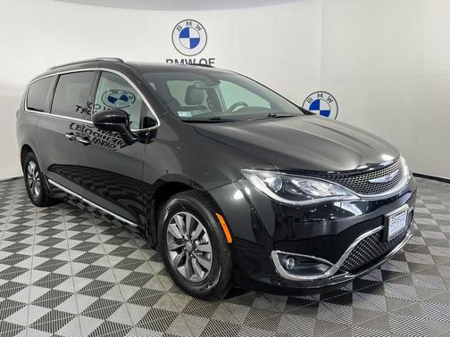 2019 Chrysler Pacifica Touring-L Plus