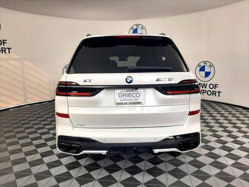 2025 BMW X7 M60i