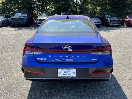 2025 Hyundai ELANTRA HEV Limited