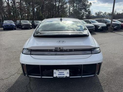 2025 Hyundai IONIQ 6 SE