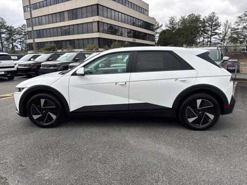 2025 Hyundai IONIQ 5 SE
