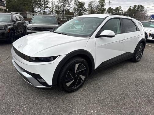 2025 Hyundai IONIQ 5 SE