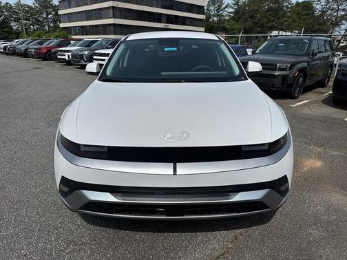 2025 Hyundai IONIQ 5 SE