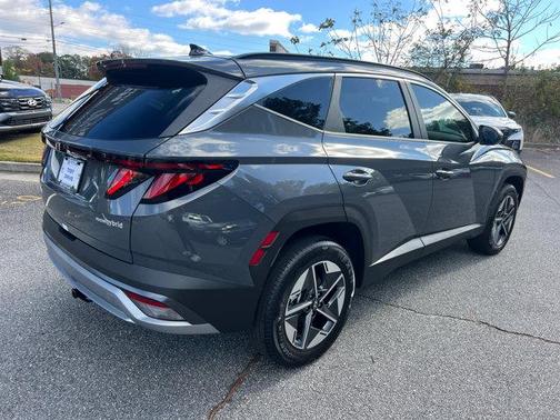 2026 Hyundai TUCSON Hybrid SEL