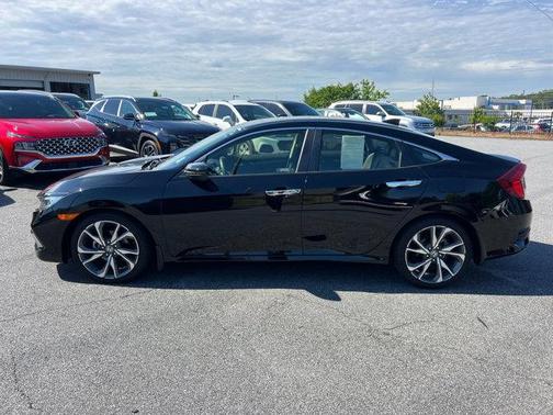 2019 Honda Civic Touring