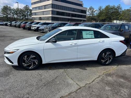 2025 Hyundai ELANTRA HEV SEL Sport