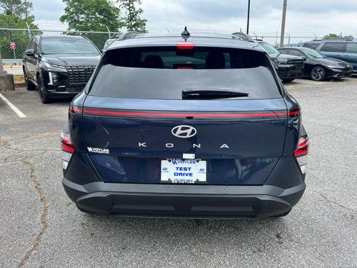2025 Hyundai KONA SEL Convenience