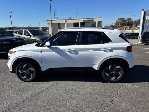 2023 Hyundai VENUE SEL