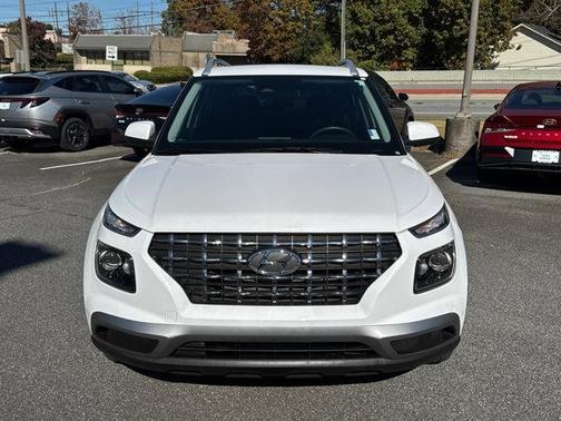 2023 Hyundai VENUE SEL