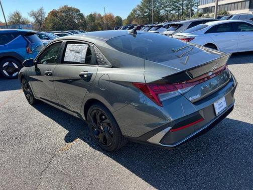 2026 Hyundai ELANTRA HEV SEL Sport