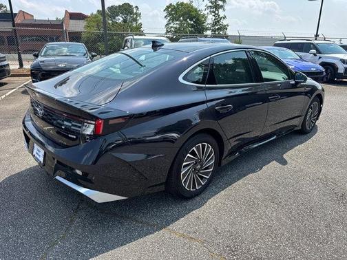 2025 Hyundai SONATA Hybrid Limited
