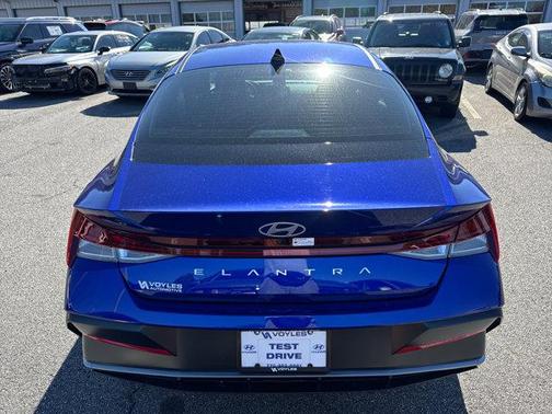 2025 Hyundai ELANTRA SEL Convenience
