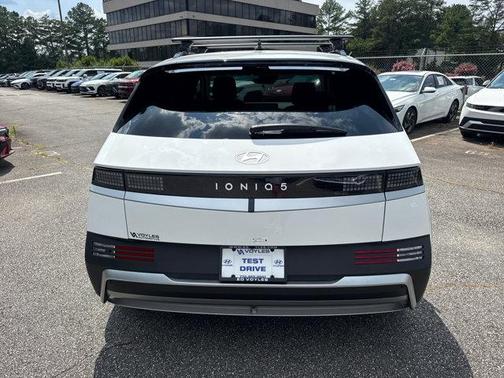 2025 Hyundai IONIQ 5 SEL